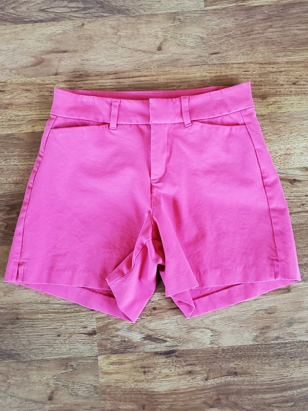 Old Navy Pixie Shorts Size 0 High Rise Secret Smooth Stretch with Pockets